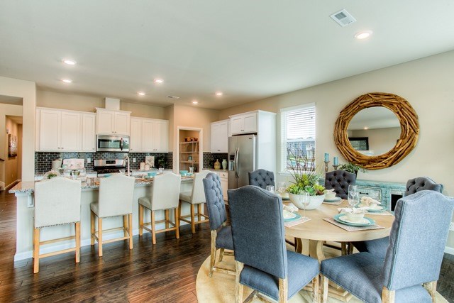 Lennar BainbridgeKitchen 640x427.jpg