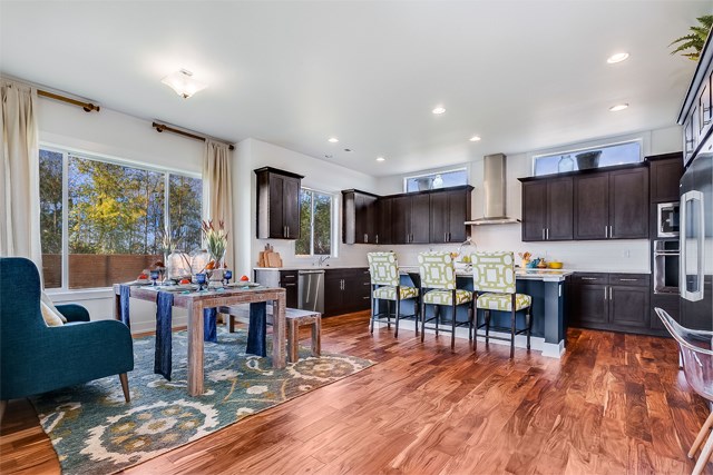 Tehaleh_Azure NW Homes_Silver Star_Kitchen.jpg