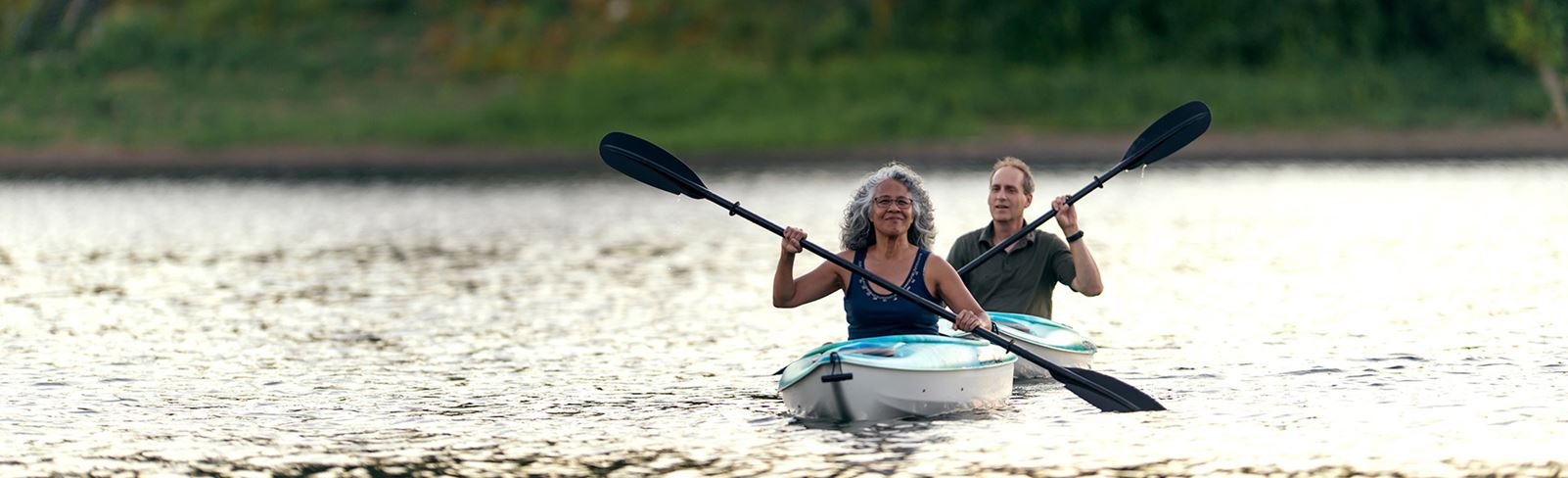 tehaleh-two-people-kayaking-on-a-lake.jpg