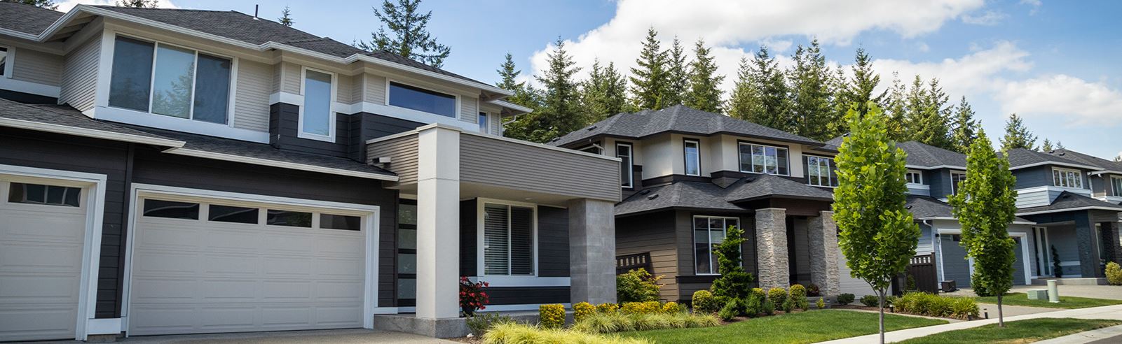 Model homes at Tehaleh