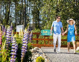 Tehaleh couple walking on trail in Bonney Lake, Washington