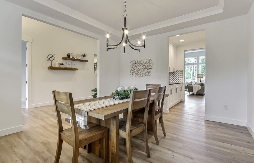 Shasta-Dining-Room.jpg