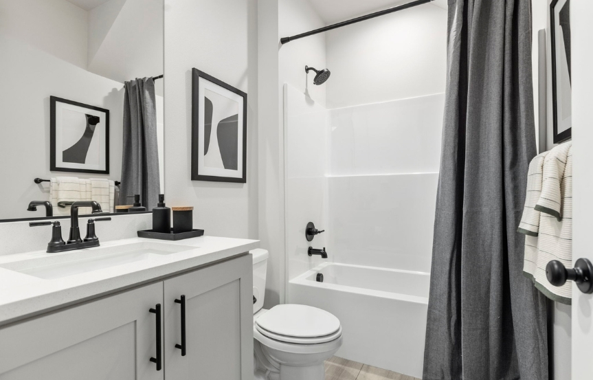 Holt-2618-guest-bath