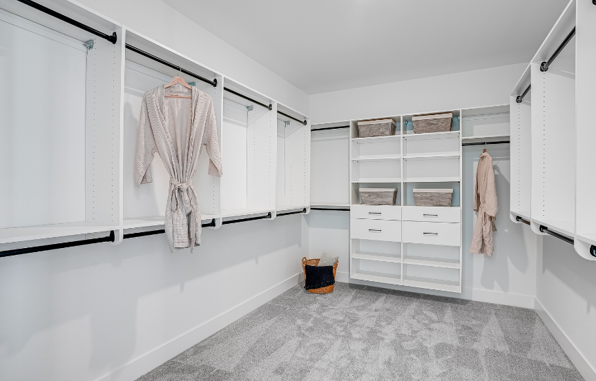 Meridian II Primary Closet