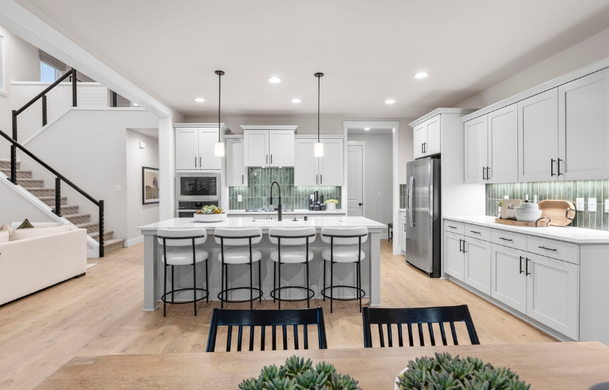 Holt-2618-kitchen-entry